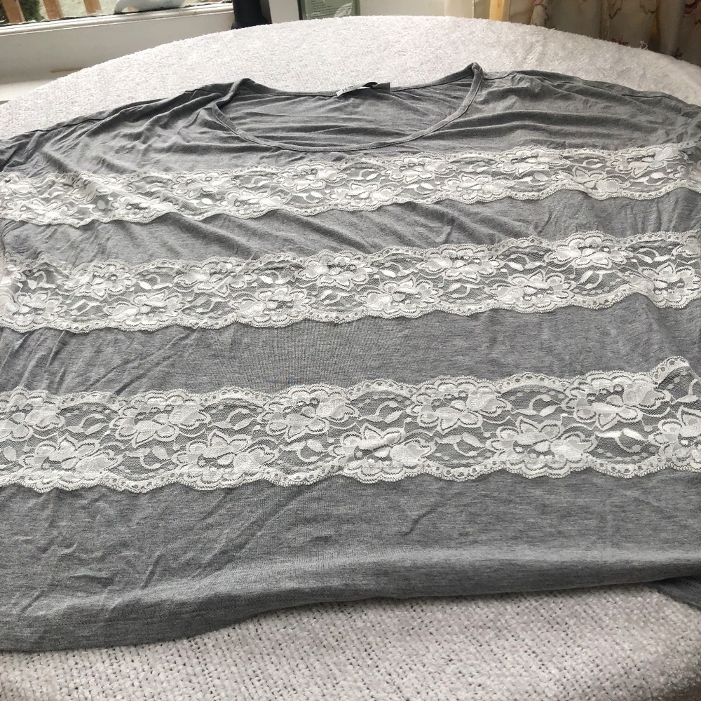 Revolution by Ricki’s exl gray teeshirt with white laces embellishments - Picture 1 of 7